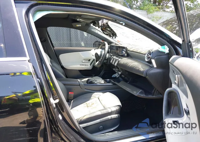 WDD3G4FB8KW006529: 42823170