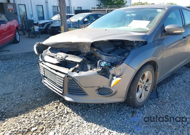 1FADP3F2XEL447275: 42823274