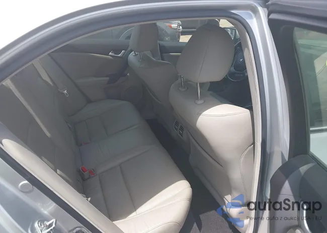 JH4CU2F61CC013611: 42823278