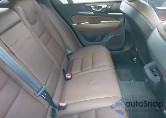 YV4102WK3M1074020: 42823332