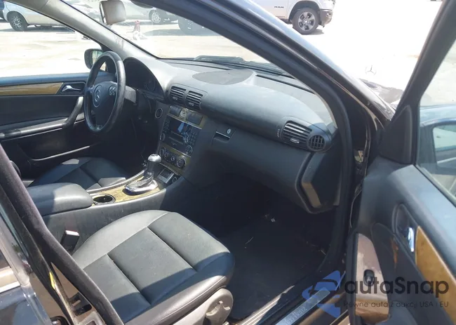 WDBRF52H57F932321: 42823357