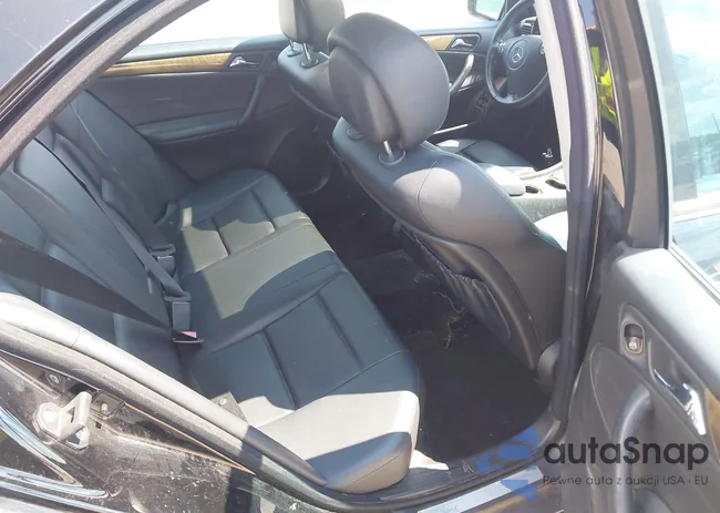 WDBRF52H57F932321: 42823357