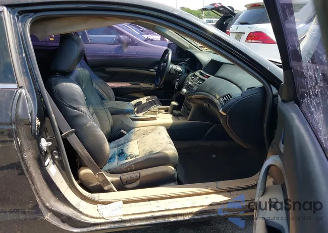 1HGCS2B82BA005043: 42823377