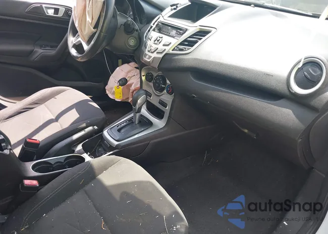 3FADP4BJ4EM225848: 42823407