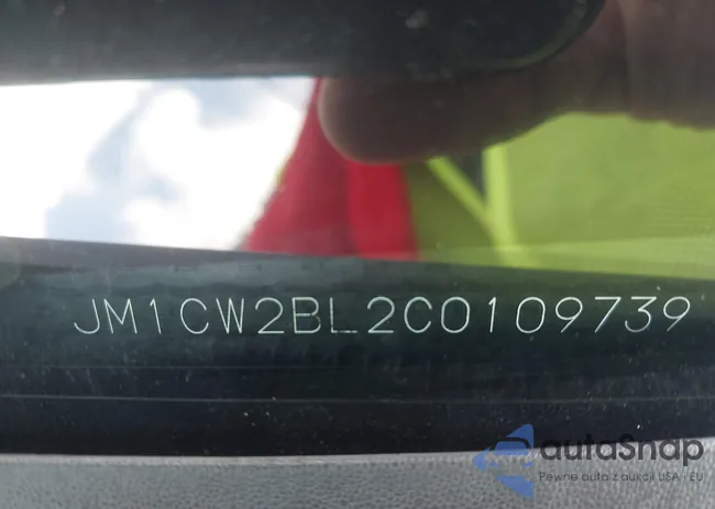 JM1CW2BL2C0109739: 42822536