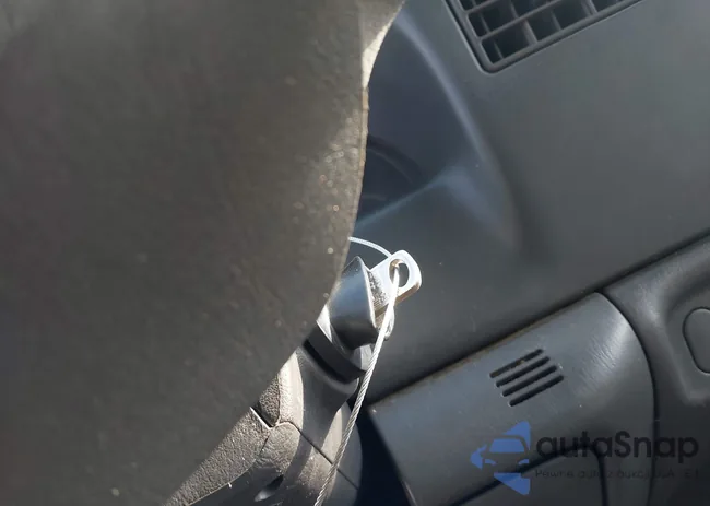 1FTNX21P43EC75774: 42822558