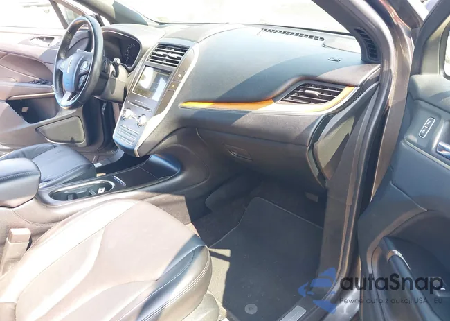 5LMCJ2D90KUL12189: 42822607