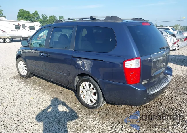 KNDMB233276140197: 42822636