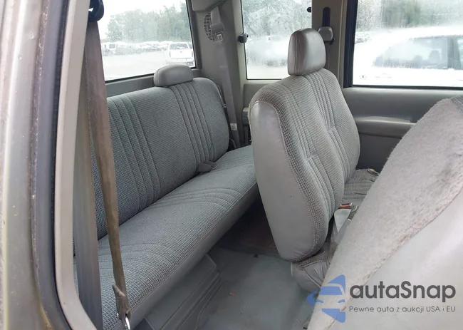 1GCEC19M3WE207289: 42822671