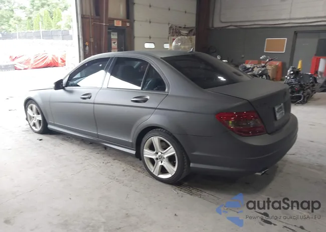 WDDGF8BB1BR165117: 42822801