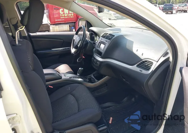 3C4PDCBB7DT561193: 42822867