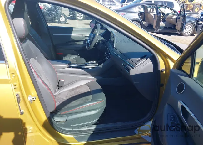 5NPEJ4J24LH009141: 42823887