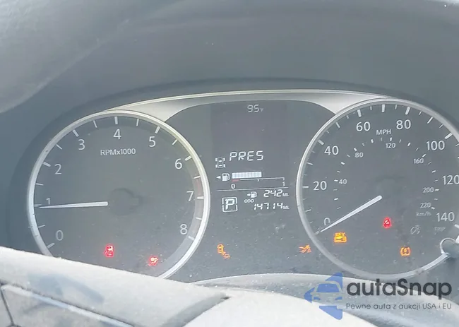 3N1CP5BV8ML543932: 42824003