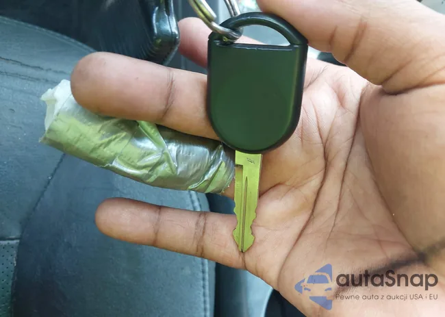 1FMCU94177KB07971: 42824095