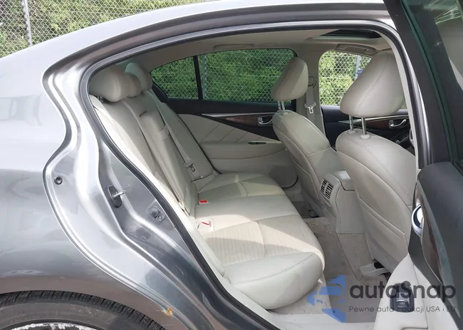 JN1AV7AR3EM702571: 42824102