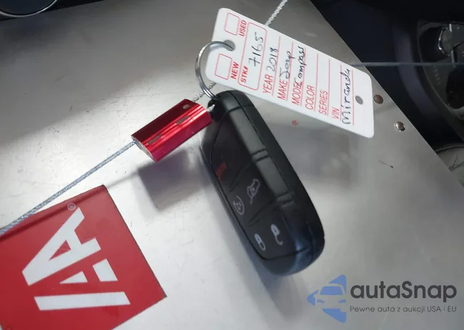 3C4NJDDB8JT263993: 42824157