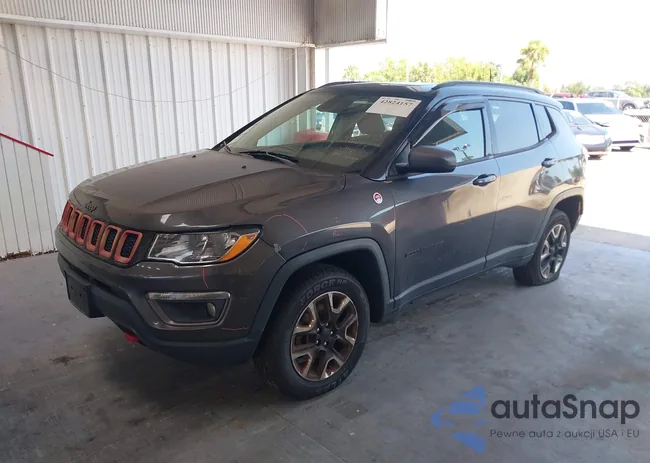 3C4NJDDB8JT263993: 42824157