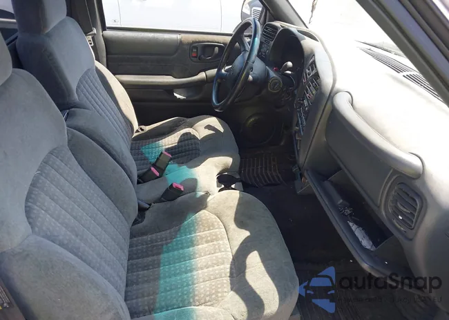 1GCCS145528105334: 42824189