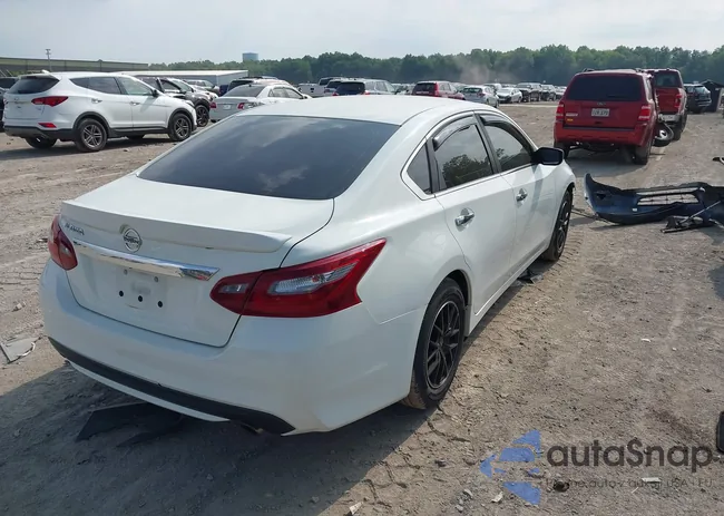 1N4AL3AP3JC176894: 42824257