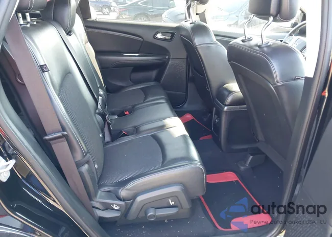 3C4PDCGG4HT533099: 42824261