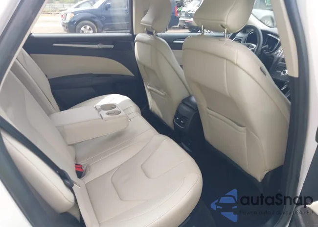 3FA6P0RU1HR203797: 42824355