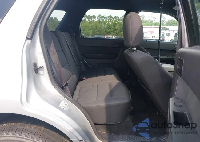 1FMCU0DG8BKB03887: 42824461