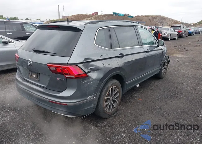 3VV2B7AX6LM156912: 42823536