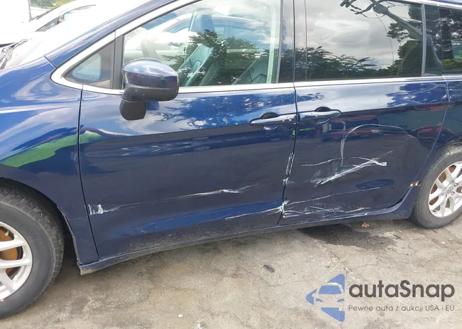 2C4RC1DG1LR157610: 42823648