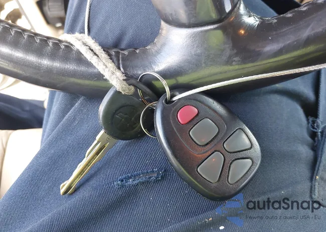 1GNFK13017R328353: 42823681