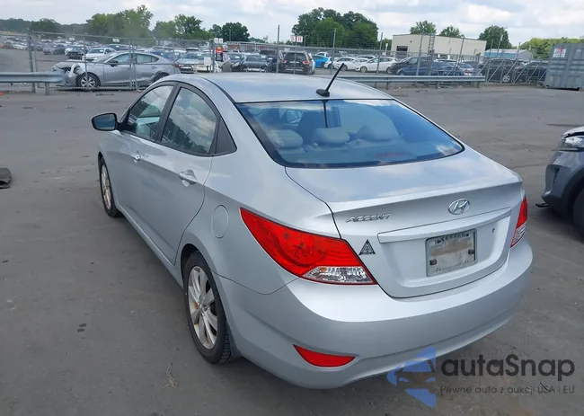 KMHCU4AEXDU338017: 42823757