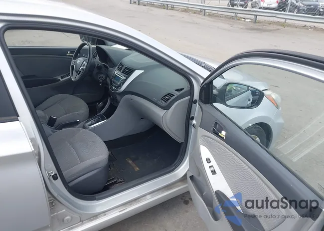 KMHCU4AEXDU338017: 42823757