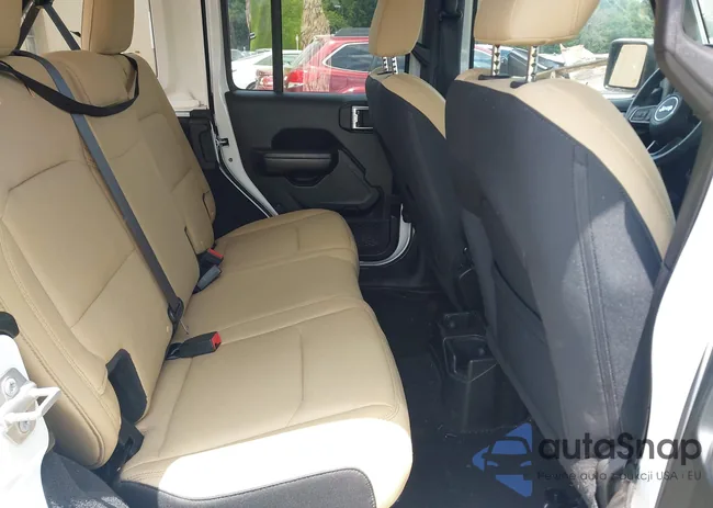 1C4HJXDG7JW112339: 42823799