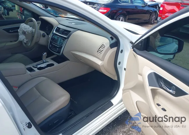 1N4AL3AP2JC140484: 42824954