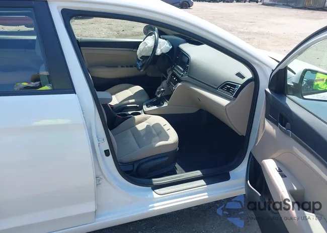 5NPD84LF2JH322399: 42825001