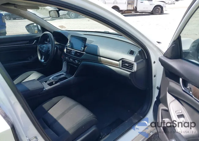 1HGCV3F47JA002061: 42825062