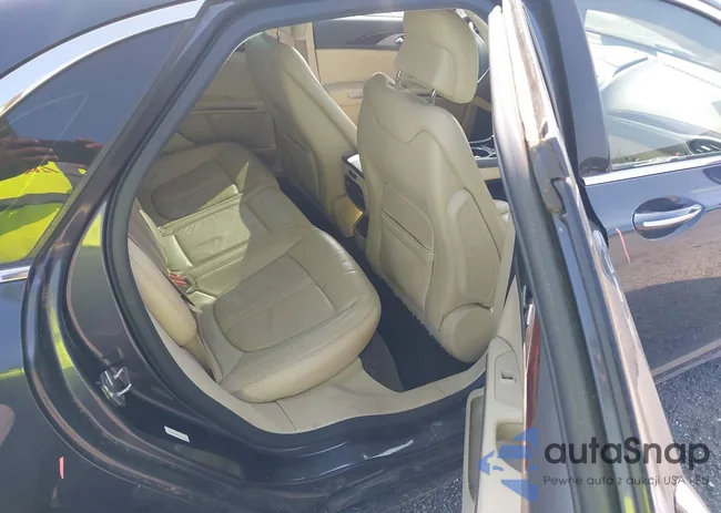 3LN6L2G98DR821365: 42825172