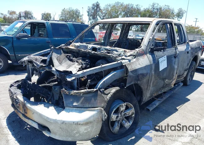 1D3HB18T39S776830: 42825363