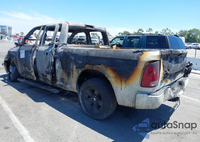 1D3HB18T39S776830: 42825363