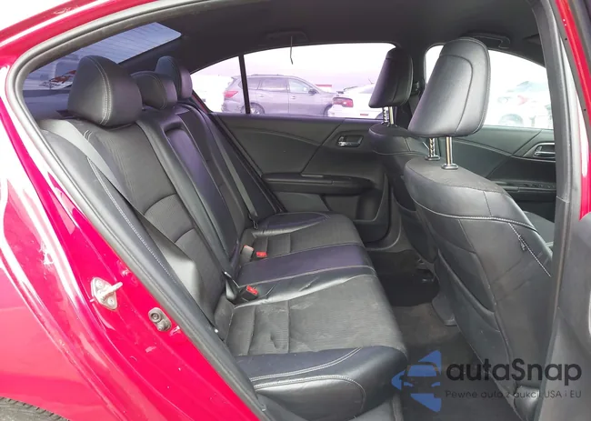 1HGCR2F59GA106695: 42824648