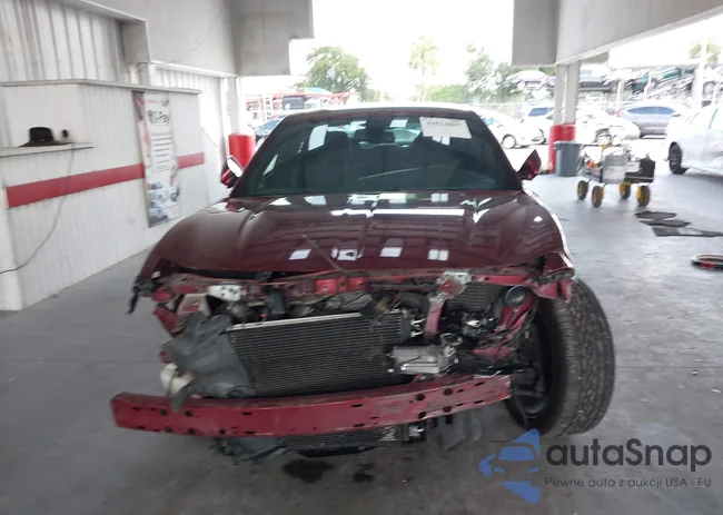 2C3CDXCT7HH642050: 42824807