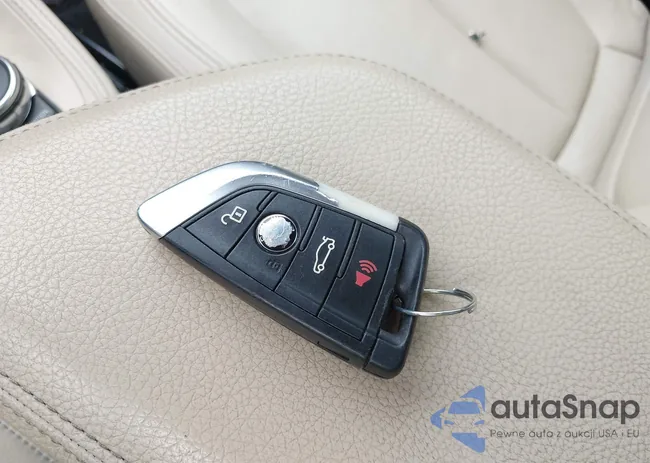 WBXHT3C32GP888322: 42825908