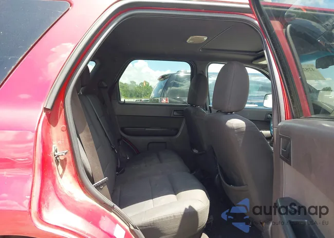 1FMCU0D73BKA13949: 42826090