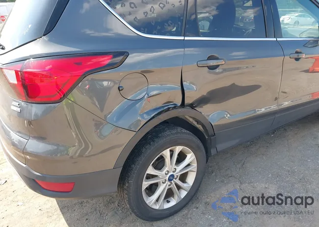 1FMCU9HD5KUB14645: 42826281