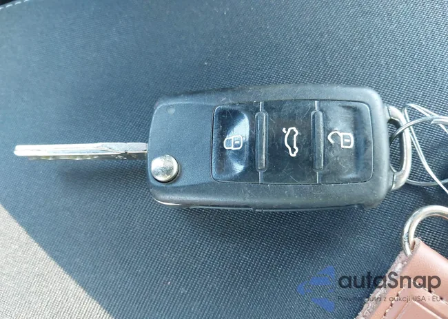 WVWDB7AJ1EW000699: 42826326