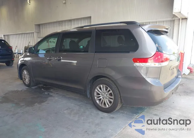 5TDYK3DC1BS085563: 42826400