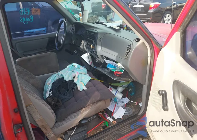 1FTYR10V5XPB37978: 42825625