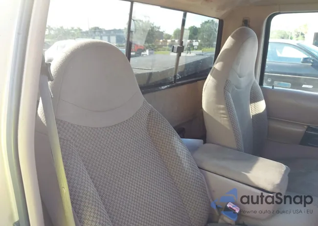 1FTYR10CXWUC34530: 42825720