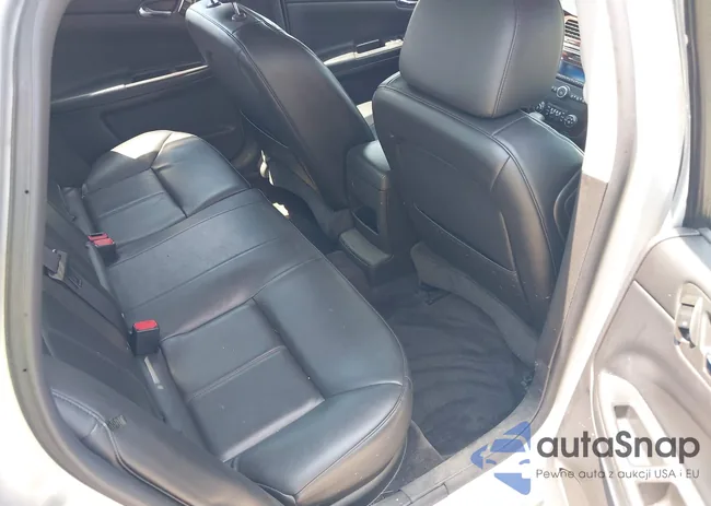 2G1WC5E32G1117135: 42827079