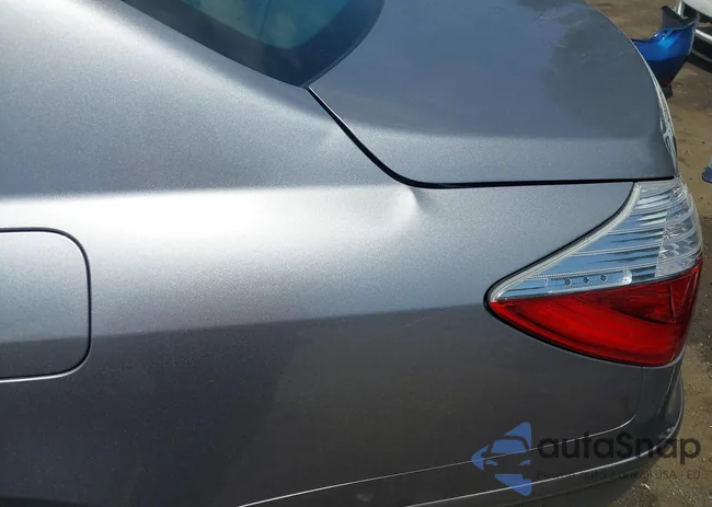 KMHGC4DF0AU070647: 42827088