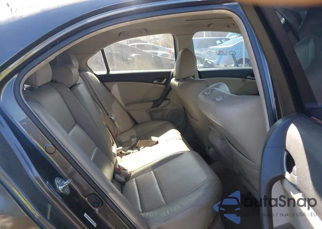 JH4CU26689C035355: 42827177